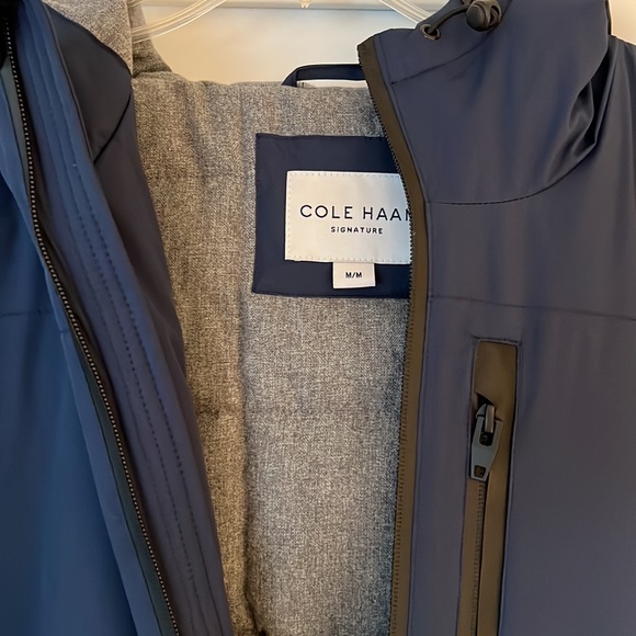 Cole Hana Signature Coat - Picture 4 of 6